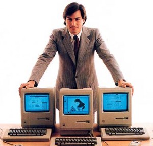 205729-steve-jobs-1984-macintosh